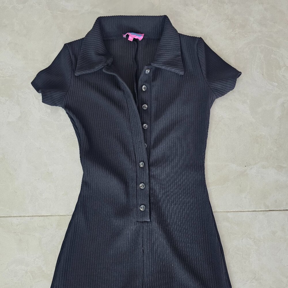 Ribbed Black romper, button-up front closure, Size S